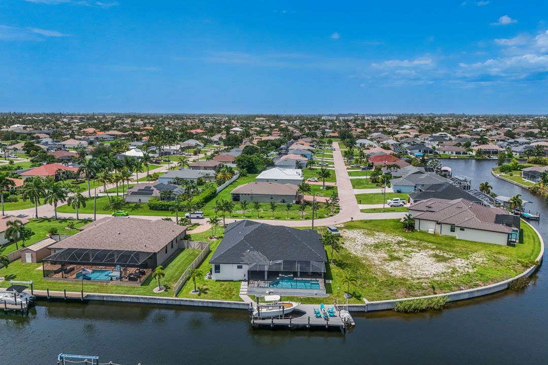 2224 SW 31st Ln, Cape Coral, FL 33914