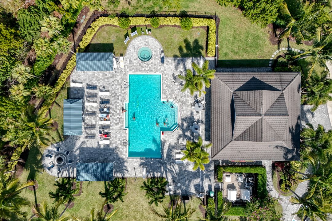 2291 Marquesa Cir, Naples, FL 34112