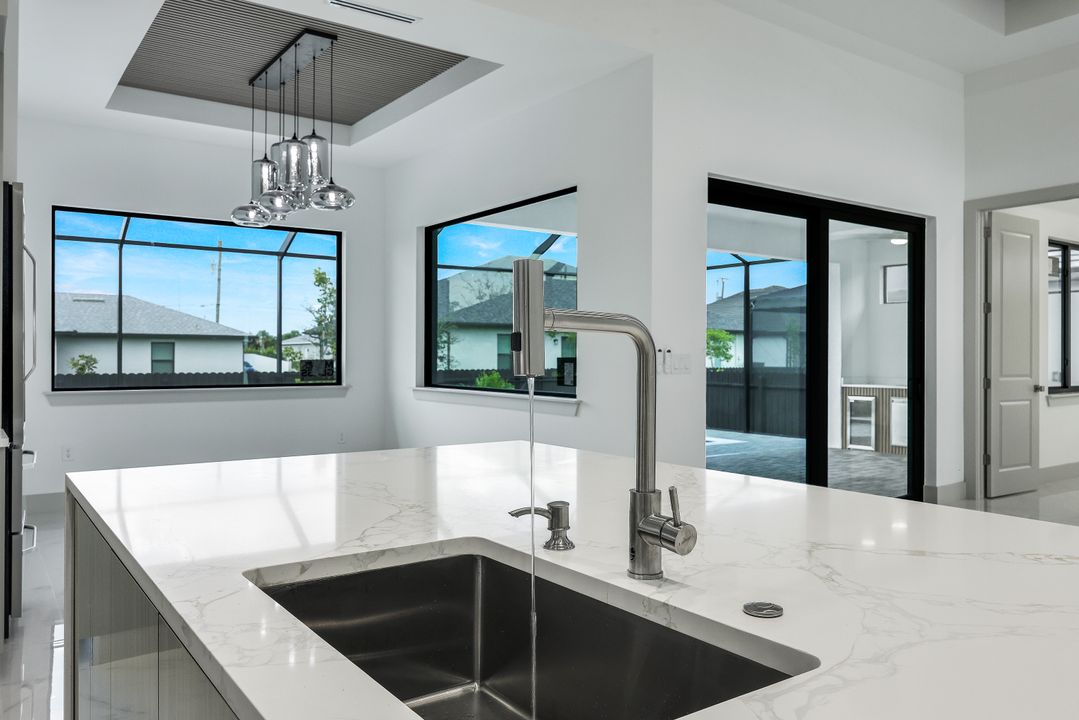 342 SW 31st Ave, Cape Coral, FL 33991