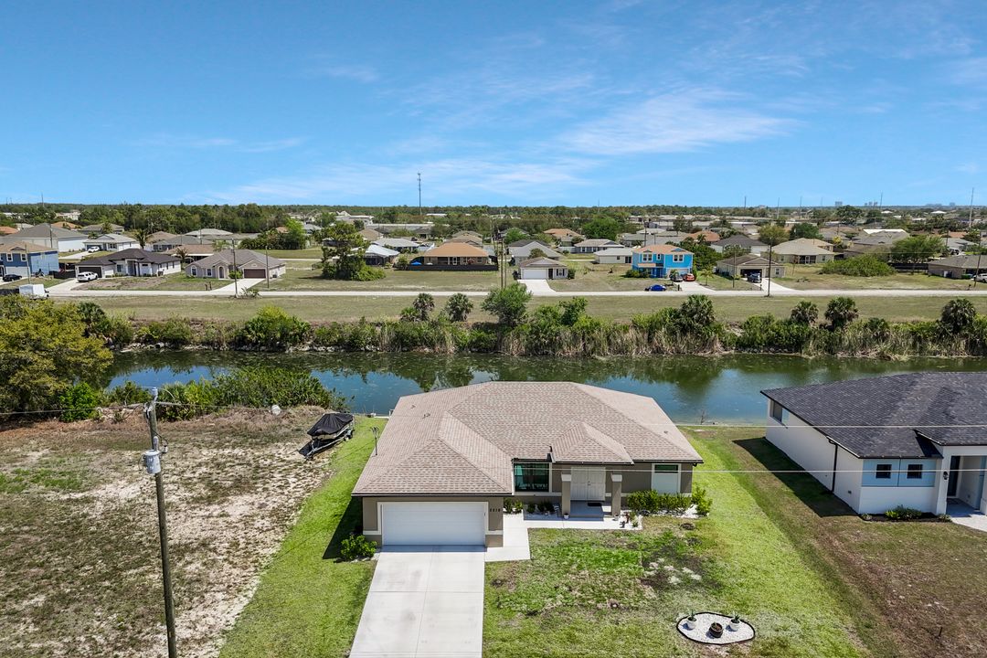 2519 NE 5th Pl, Cape Coral, FL 33909