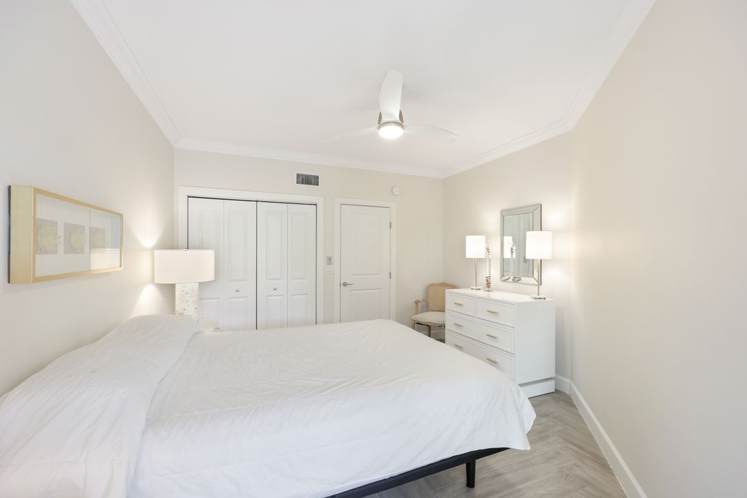 2166 Anchorage Ln #A, Naples, FL 34104