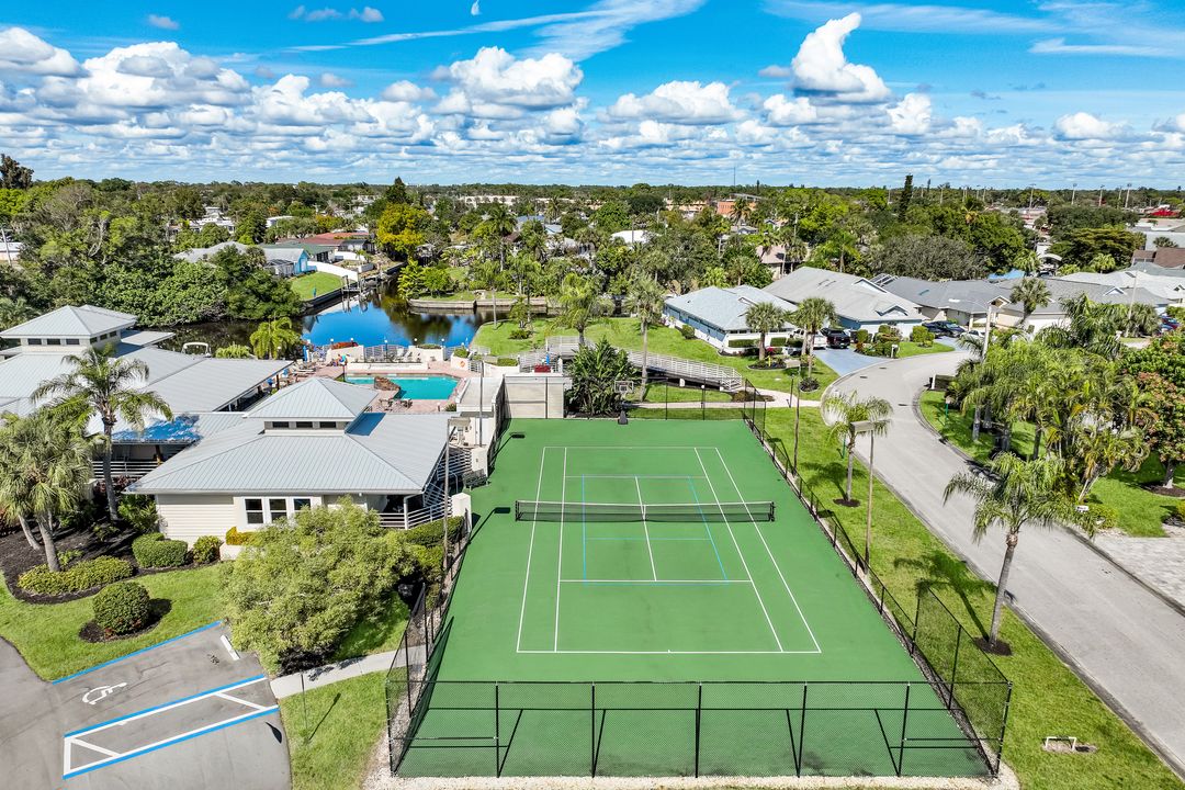 9214 Palm Island Cir, NO FORT MYERS, FL 33903