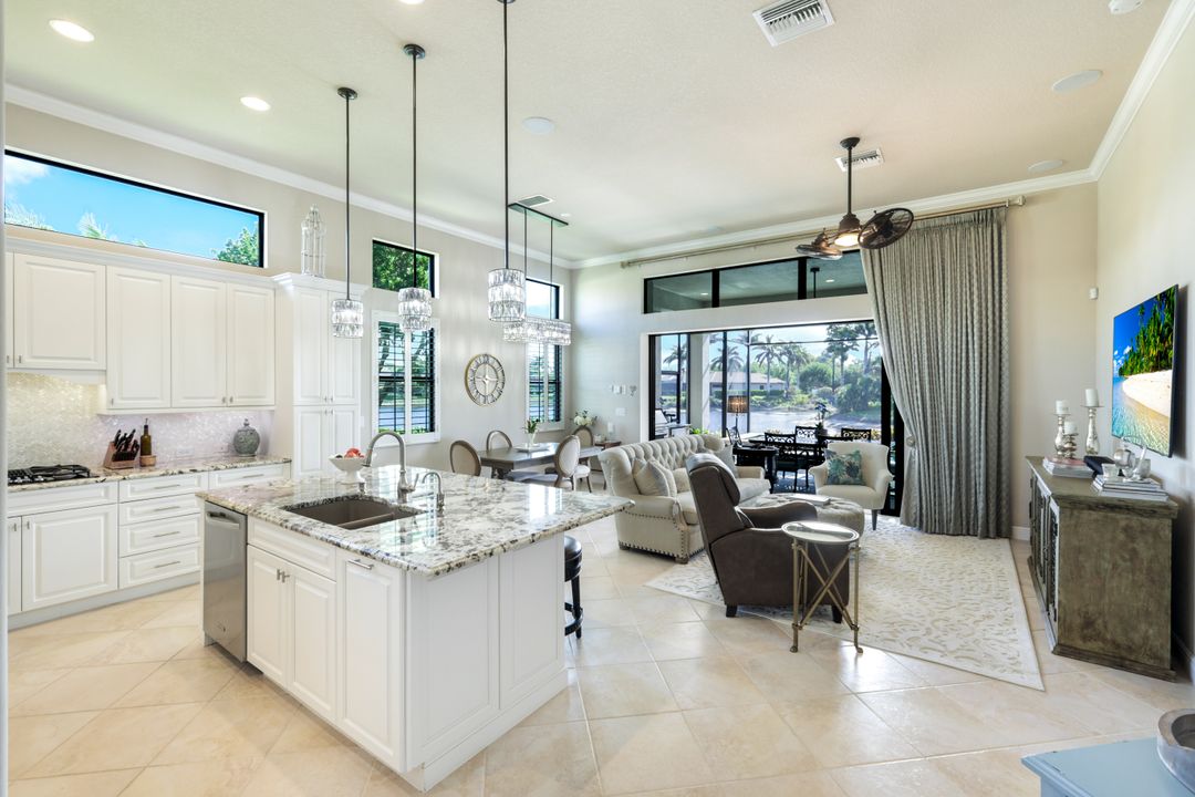 9928 Casabella Way, Bonita Springs, FL 34135