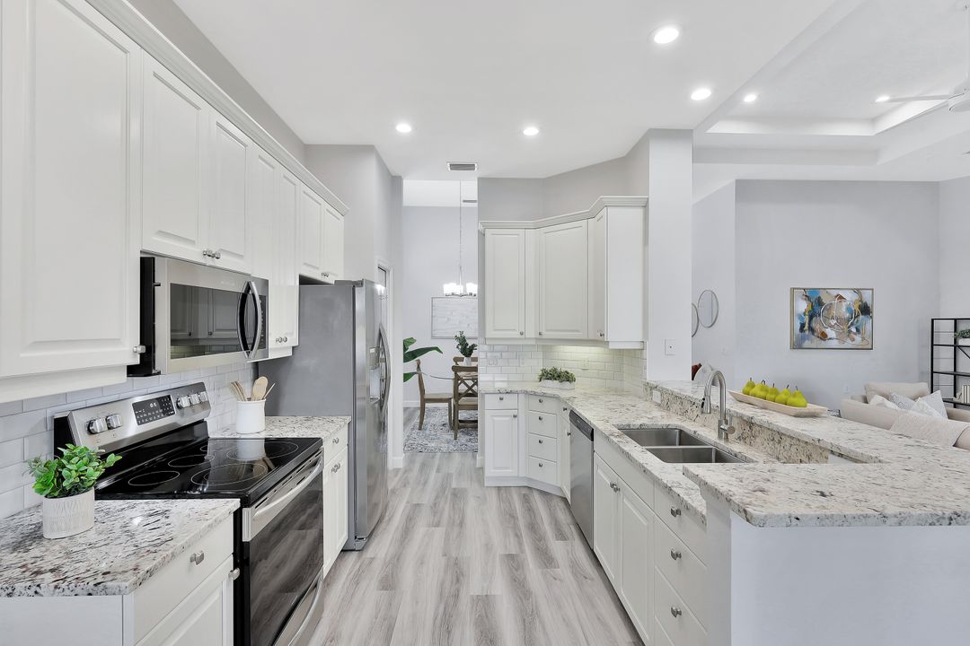 3376 Sandpiper Way, Naples, FL 34109