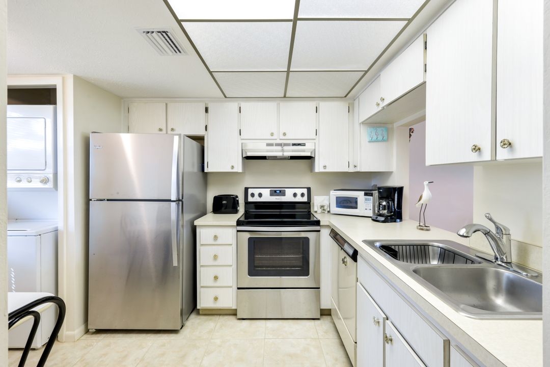 4611 SE 5th Pl #6, Cape Coral, FL 33904