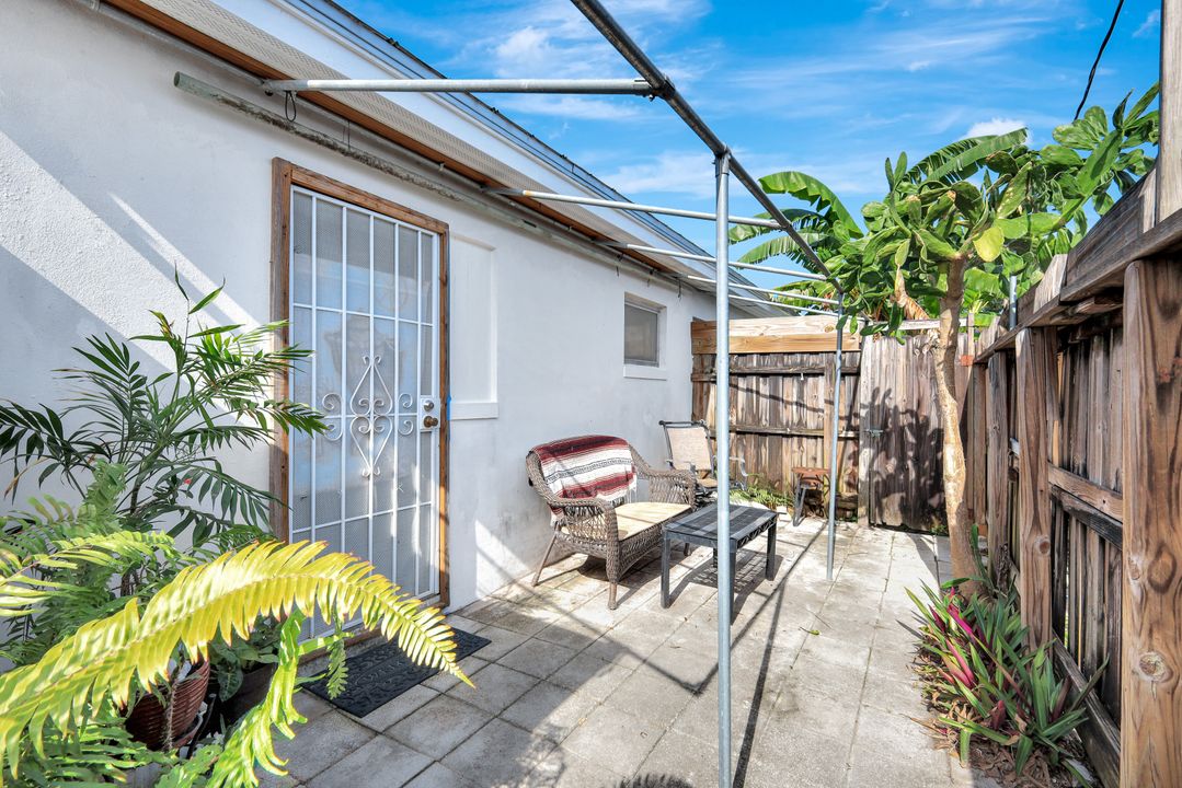 74 Cypress St, North Fort Myers, FL 33903