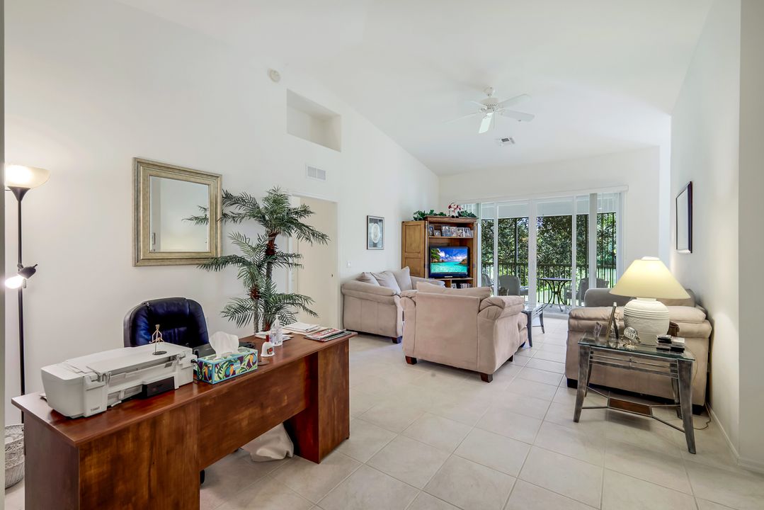 3425 Laurelgreens Ln S #203, Naples, FL 34119