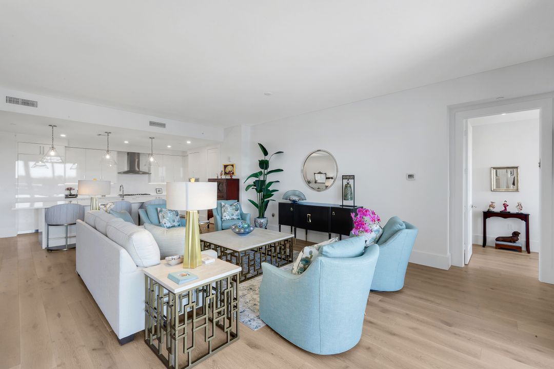 1125 Central Ave #571, Naples, FL 34102