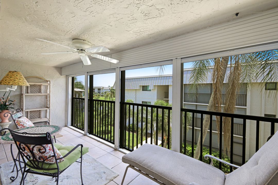 788 Park Shore Dr #E31, Naples, FL 34103