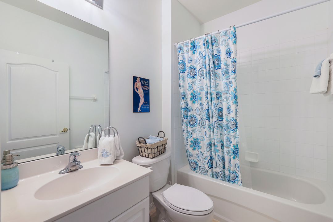 3465 Laurelgreens Ln S  #202, Naples, FL 34119