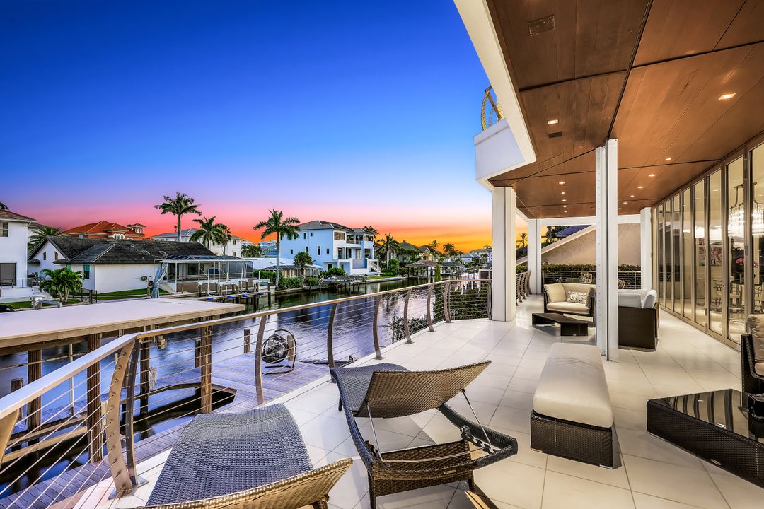 260 Channel Dr, Naples, FL 34108