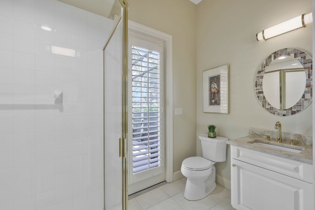 910 Villa Florenza Dr, Naples, FL 34119