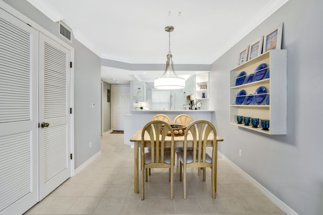 1045 Mainsail Dr #402, Naples, FL 34114