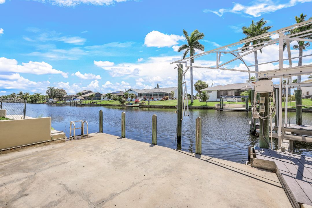 3412 SW 1st Pl, Cape Coral, FL 33914