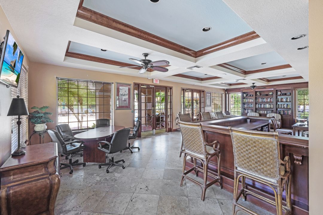 1160 Wildwood Lakes Blvd #9-205, Naples, FL 34104