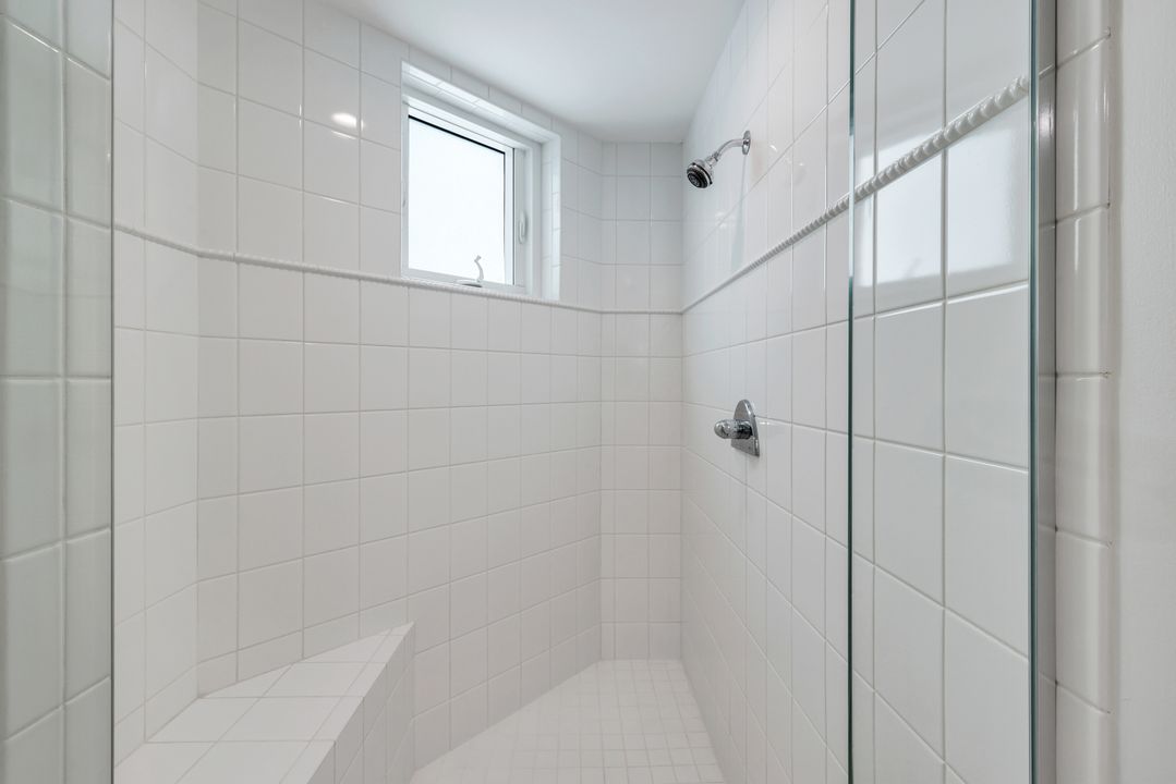 275 Indies Way #1202, Naples, FL 34110