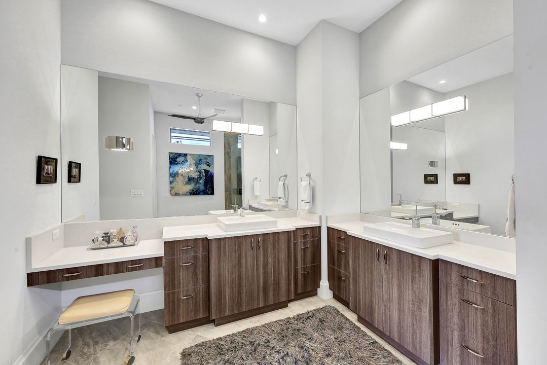 16504 Talis Park Dr, Naples, FL 34110