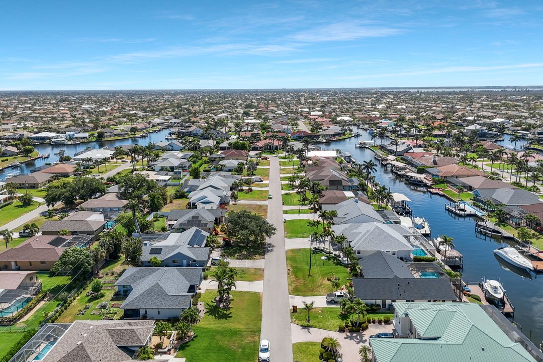 1428 SW 52nd Ln, Cape Coral, FL 33914