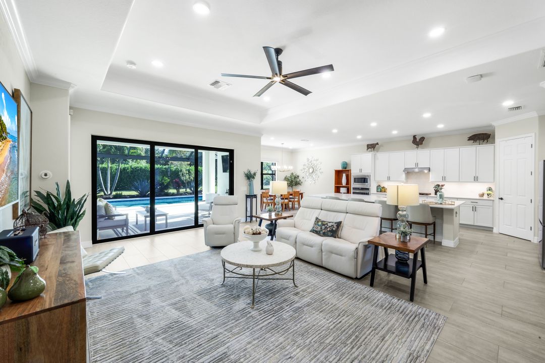 2302 Grenadines Way, Naples, FL