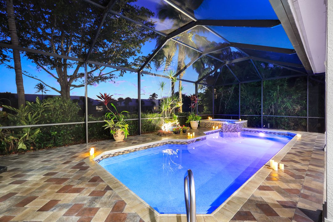 7633 Mulberry Ln, Naples, FL 34114