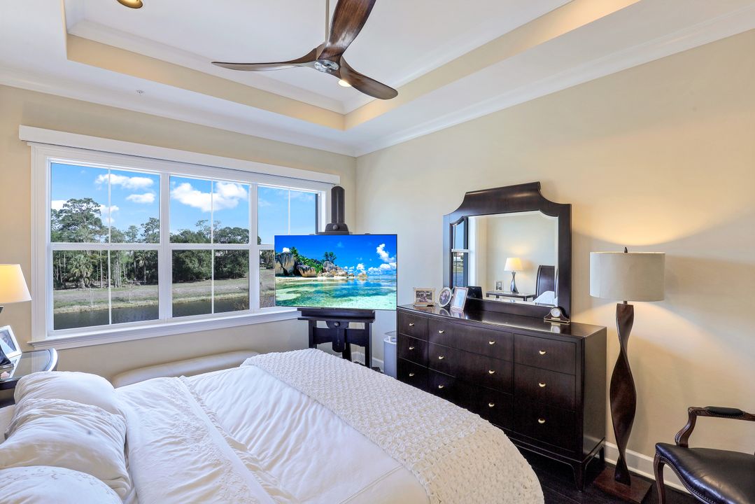 6577 Dominica Dr, Naples, FL 34113