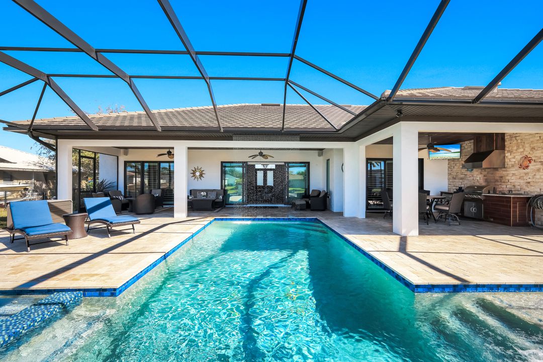 1218 SW 4th Pl, Cape Coral, FL 33991