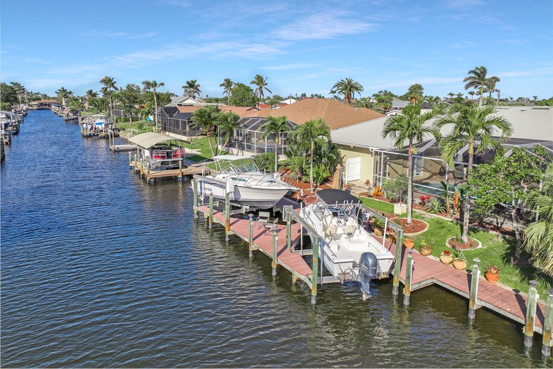 5320 SW 11th Pl, Cape Coral, FL 33914