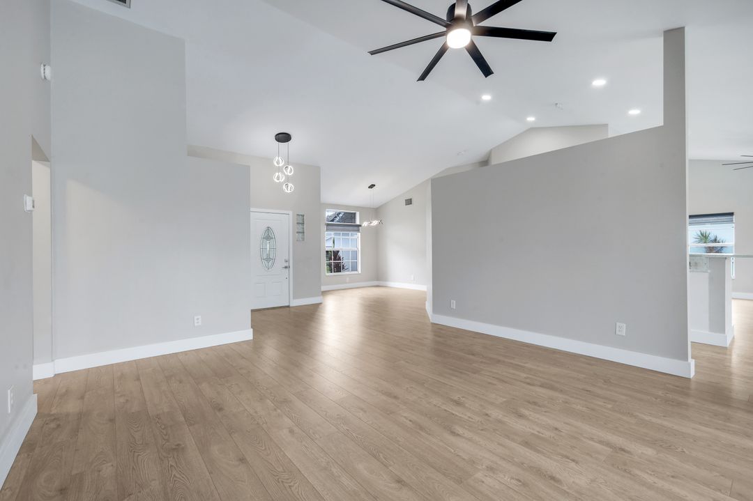 13651 Willow Bridge Dr, North Fort Myers, FL 33903