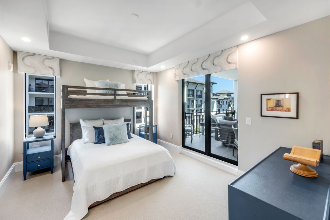 1130 3rd Ave S #405, Naples, FL 34102