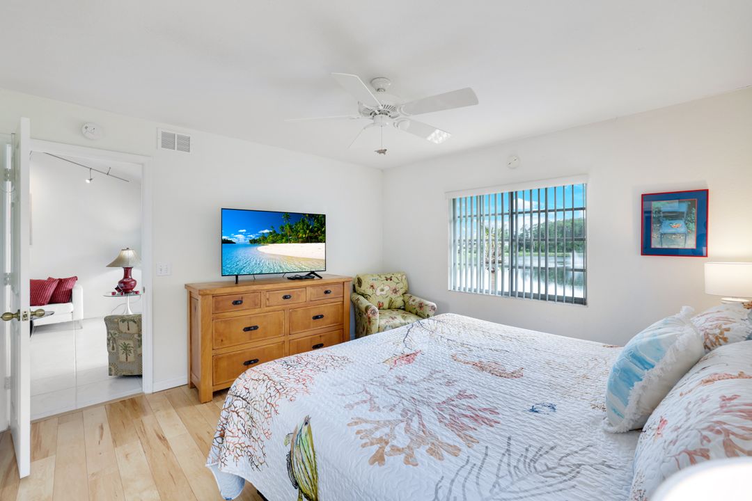 249 Gabriel Cir #2, Naples, FL 34104