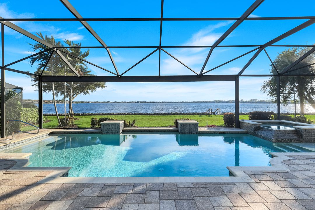 9305 Quarry Dr, Naples, FL 34120