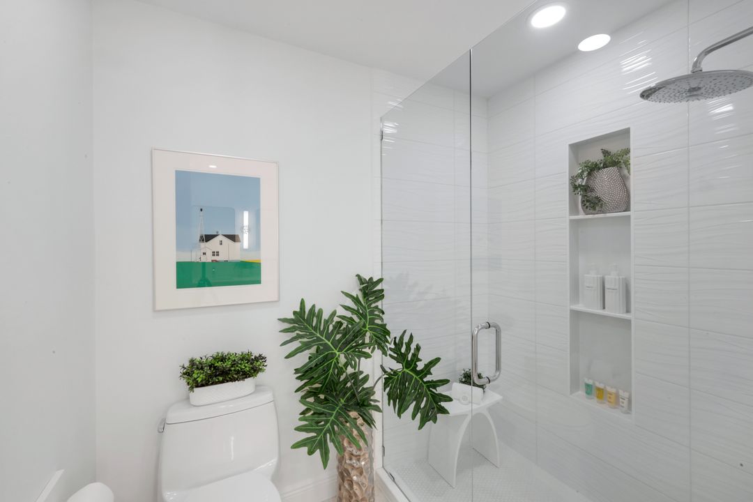 275 Indies Way #1503, Naples, FL 34110