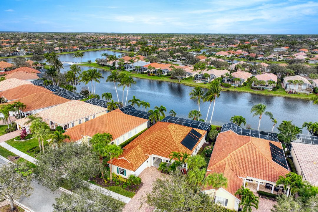 2885 Hatteras Way, Naples, FL 34119