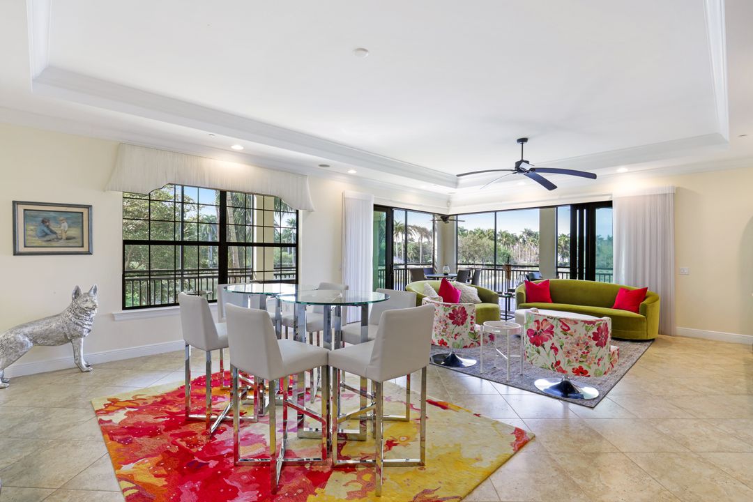 2555 Marquesa Royale Ln #1-101, Naples, FL 34109