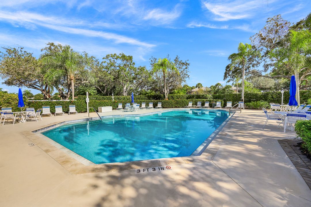 8200 Twelve Oaks Cir #412, Naples, FL 34113
