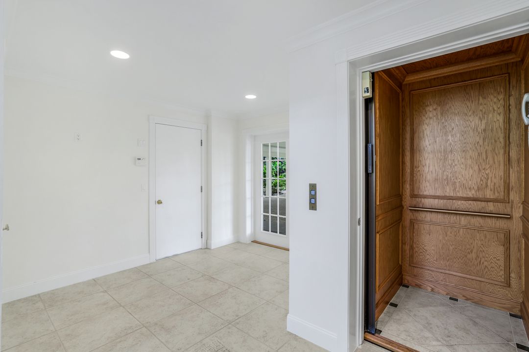 321 Wild Orchid Ln, Marco Island, FL 34145