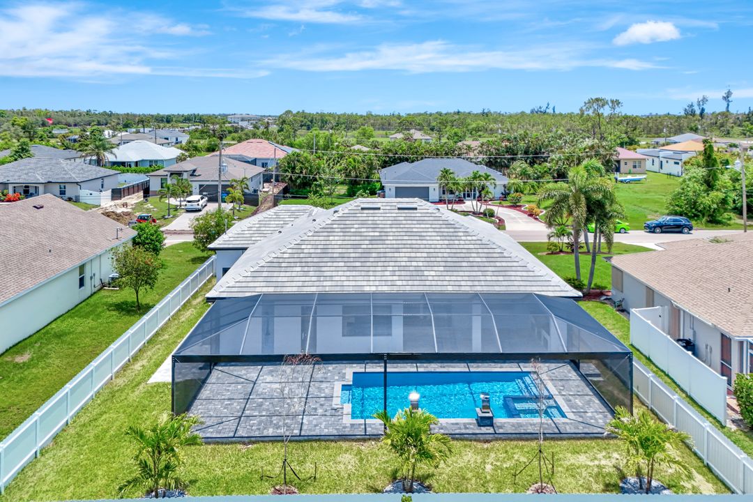 2709 SW 4th Ln, Cape Coral, FL 33991