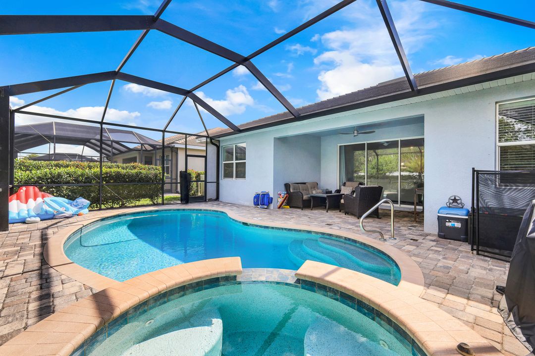 16490 Bonita Landing Cir, Bonita Springs, FL 34135