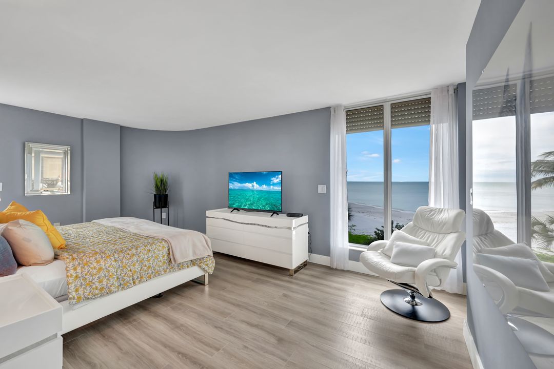 3115 Gulf Shore Blvd N #205-S, Naples, FL 34103