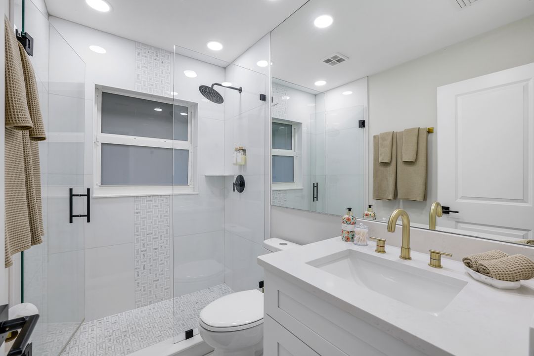 6641 Golden Gate Pkwy, Naples, FL 34105