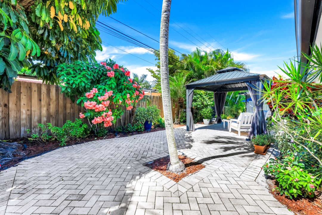 5779 NE 17th Ave, Fort Lauderdale, FL 33334