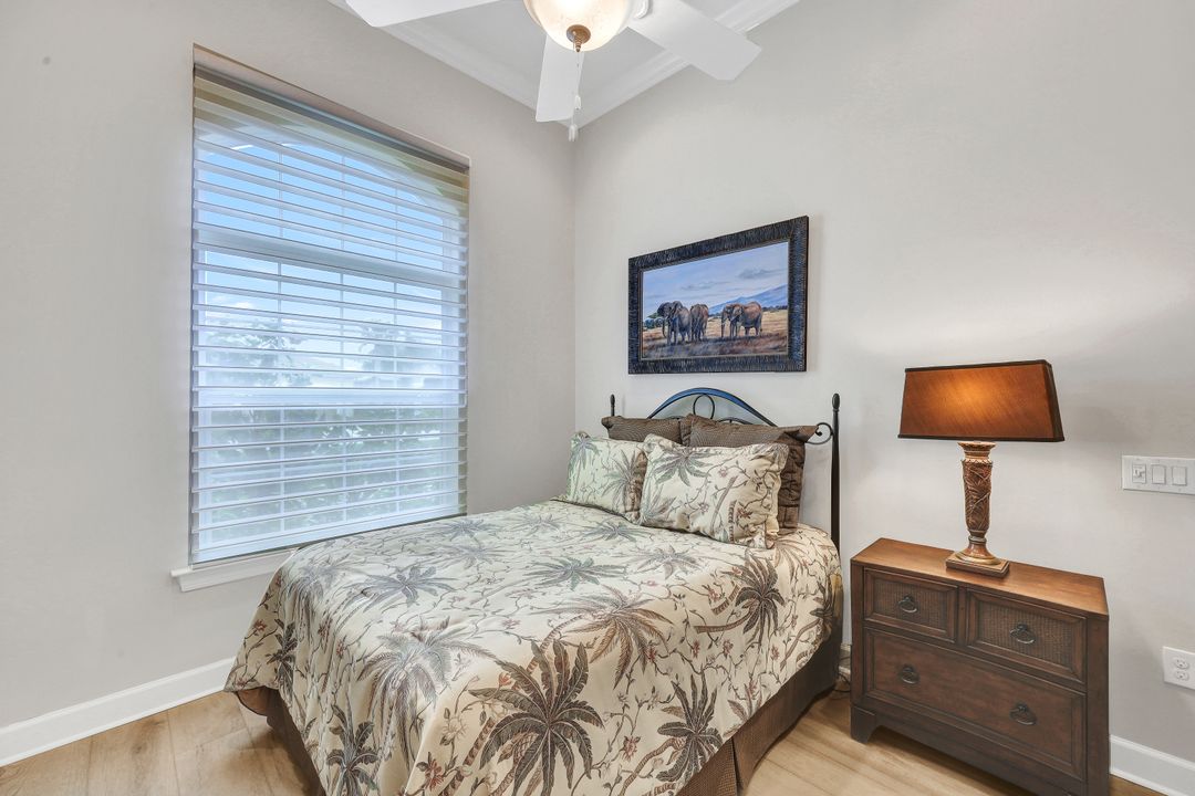 9111 Graphite Cir, Naples, FL 34120