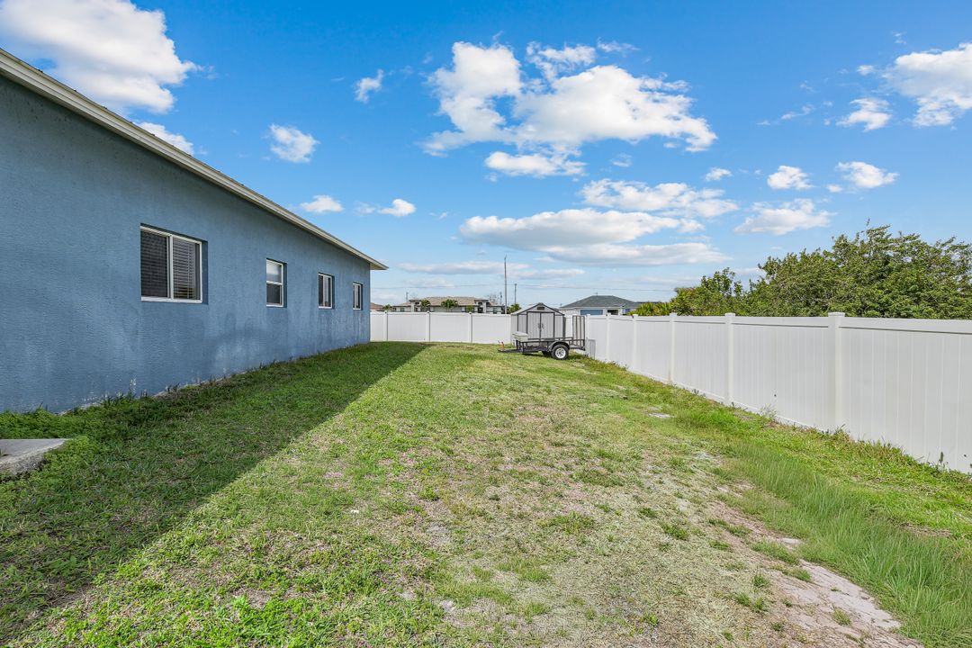 1728 NW 7th Ave, Cape Coral, FL 33993