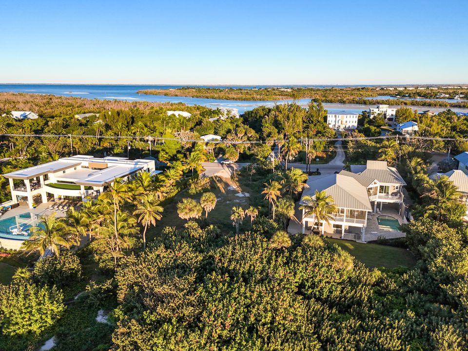 16970 Captiva Dr, Captiva, FL 33924