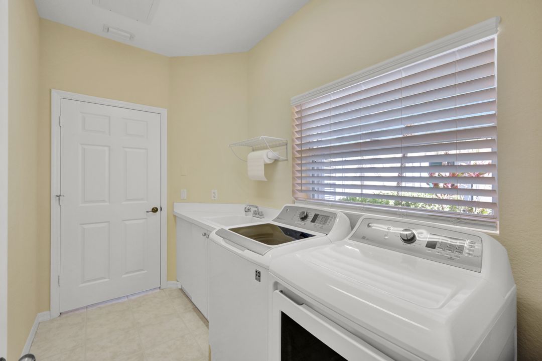 5255 Birmingham Dr #101, Naples, FL 34110