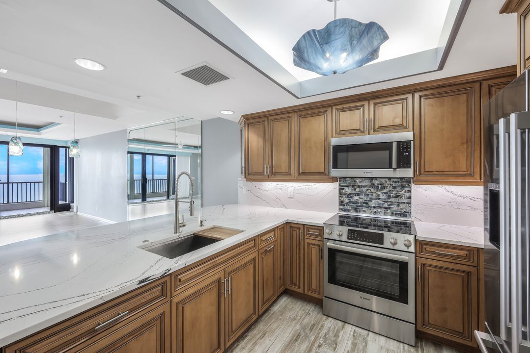 100 N Collier Blvd #PH7, Marco Island, FL 34145