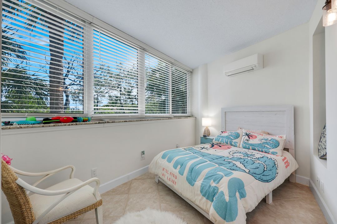 315 Dunes Blvd #T01, Naples, FL 34110