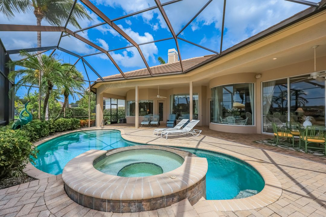 2988 St Barnabas Ct, Naples, FL 34105