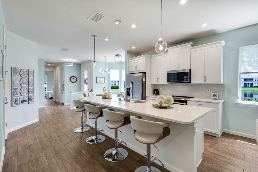 4619 Arboretum Cir #101, Naples, FL 34112