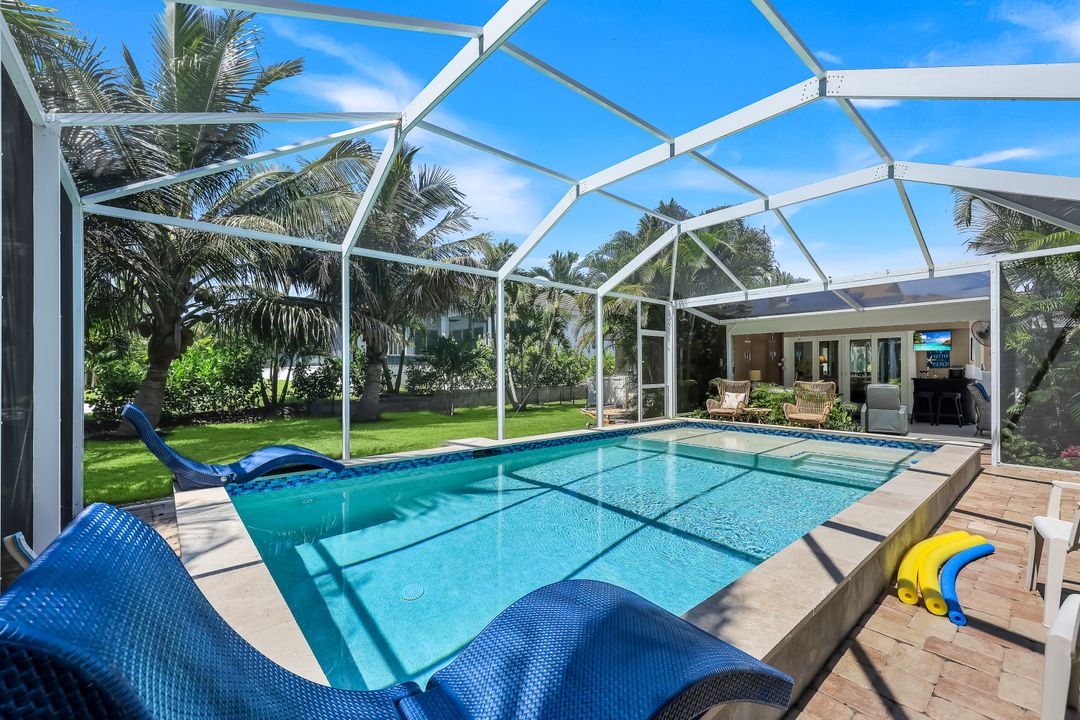 130 Greenbrier St, Marco Island, FL 34145